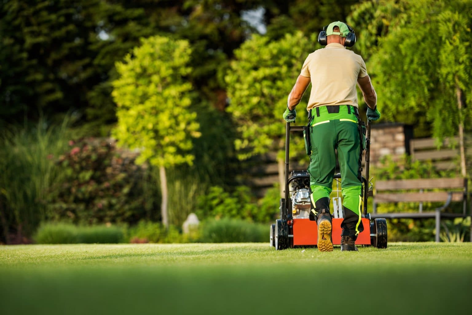 Professional operating zero-turn lawn mower